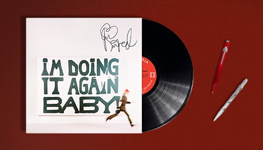 GAGNEZ UN VINYLE DÉDICACÉ PAR GIRL IN RED